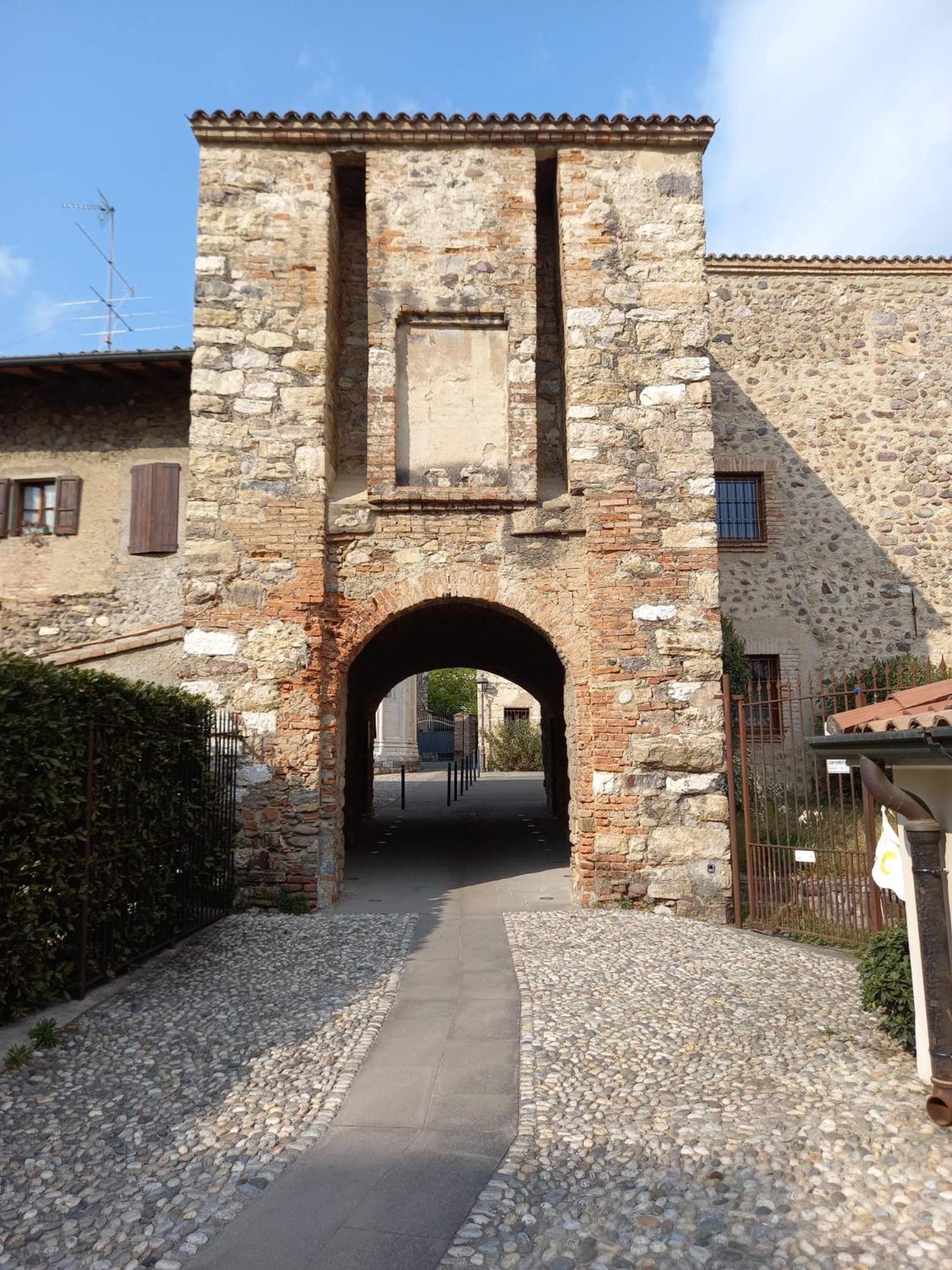شقة La Corte Del Bona - Vicino Alle Cantine E A Circa 15 Minuti Dal Lago Di Iseo - إيربوسكو المظهر الخارجي الصورة
