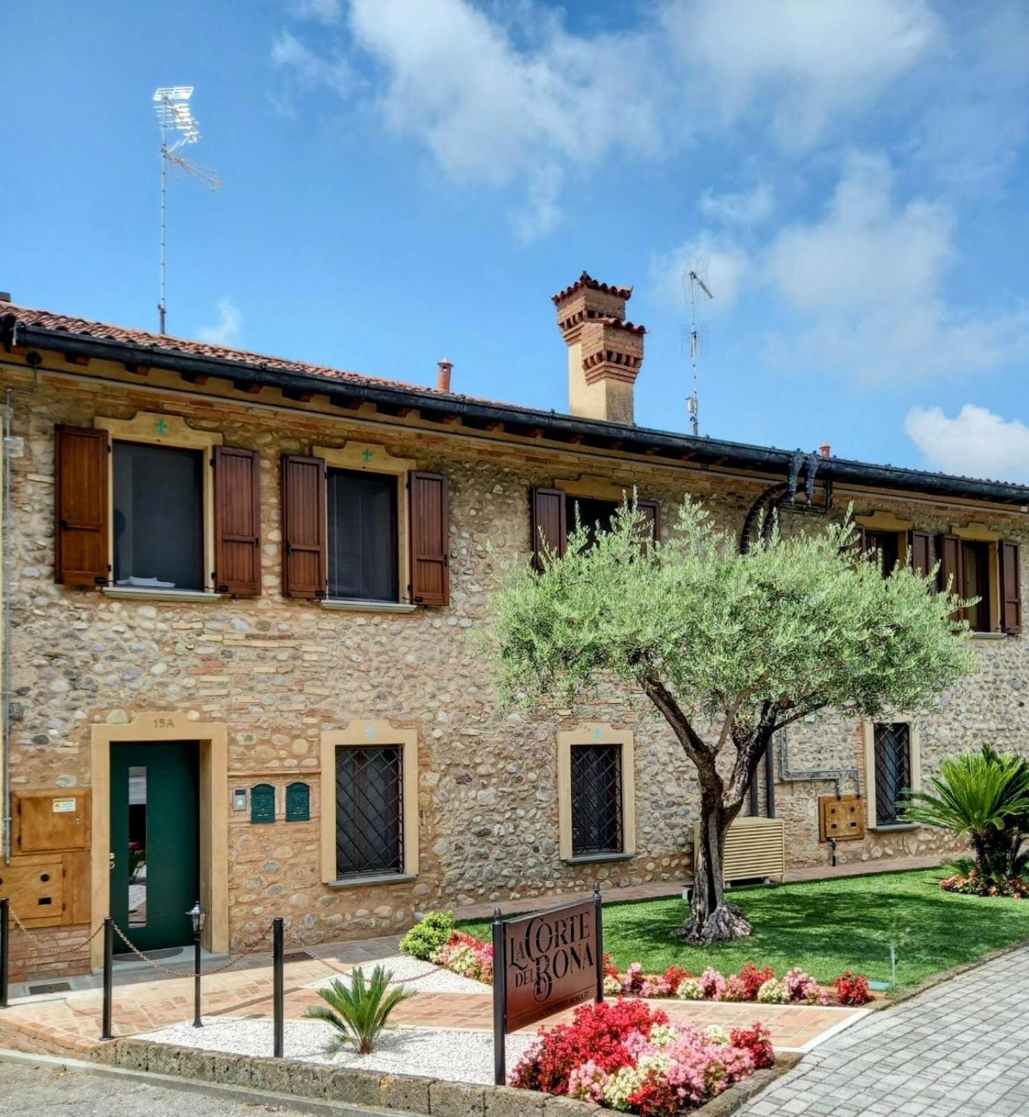 شقة La Corte Del Bona - Vicino Alle Cantine E A Circa 15 Minuti Dal Lago Di Iseo - إيربوسكو المظهر الخارجي الصورة